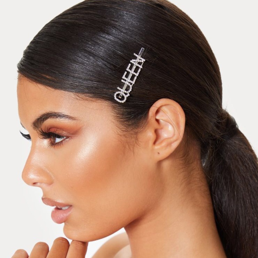 “Queen” Hair clip (NEW; NEVER WORN)
